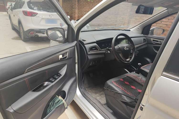Used CHANGAN KAICHENG Oushang A600 2016 1.5L Manual Elite 7-Seater

