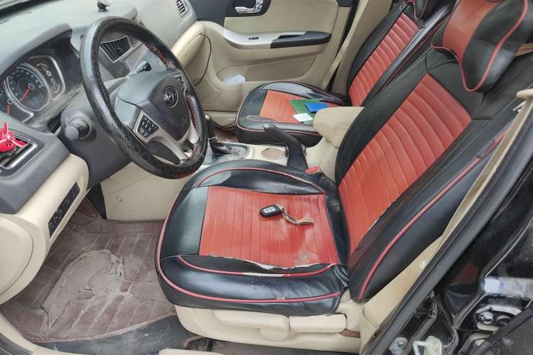 Used Haima S7 2013 2.0L Automatic ZhiShang Version
