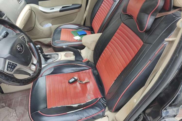 Used Haima S7 2013 2.0L Automatic ZhiShang Version
