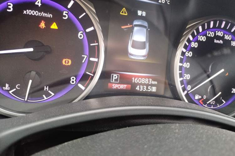 Used Infiniti Q50 2014 2.0T Comfort Edition
