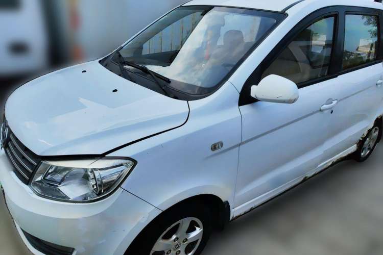 Used Dongfeng Fengon 330 2014 1.5L Manual Comfort Version DK15-02