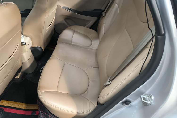 Used Hyundai Verna (older generation) 2014 1.4L Manual Smart GLS Trim