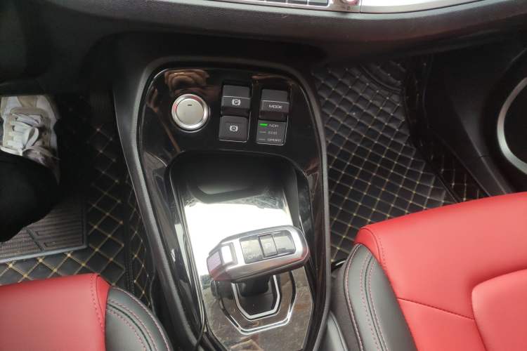 Used Haval H2s 2017 Red-Label 1.5T Dual-Clutch Elite Model