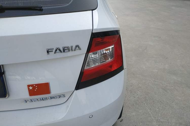 Used Skoda Fabia 2017 1.4L Automatic Car Enjoy Edition