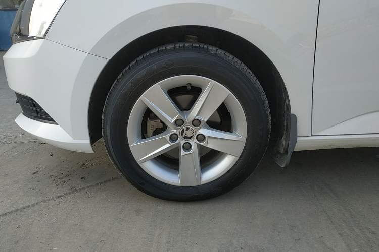 Used Skoda Fabia 2017 1.4L Automatic Car Enjoy Edition