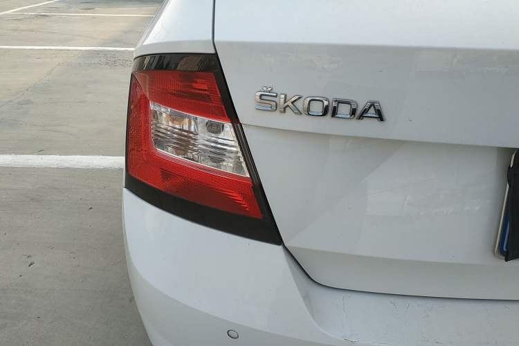 Used Skoda Fabia 2017 1.4L Automatic Car Enjoy Edition