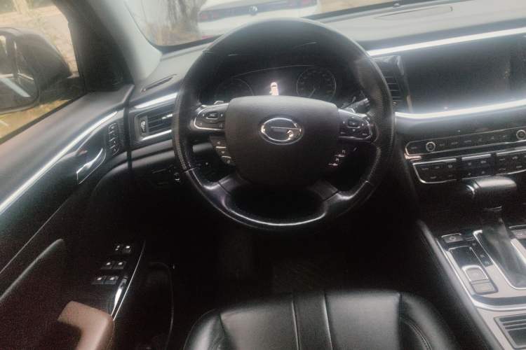 Used GAC Trumpchi GS7 2017 320T Two-Wheel-Drive Luxury Smart Connectivity Model
