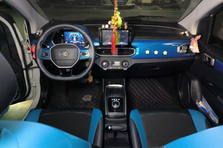 Used BAIC New Energy EC3 2019 Dynamic Edition Center Console
