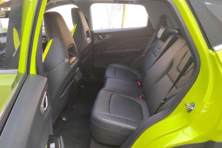 Used Wuling Alvez 2022 1.5T CVT Trendy & Cool Edition
