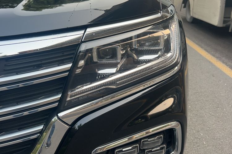 Used Roewe RX8 2018 30T Smart Connectivity Four-Wheel Drive Flagship Edition
