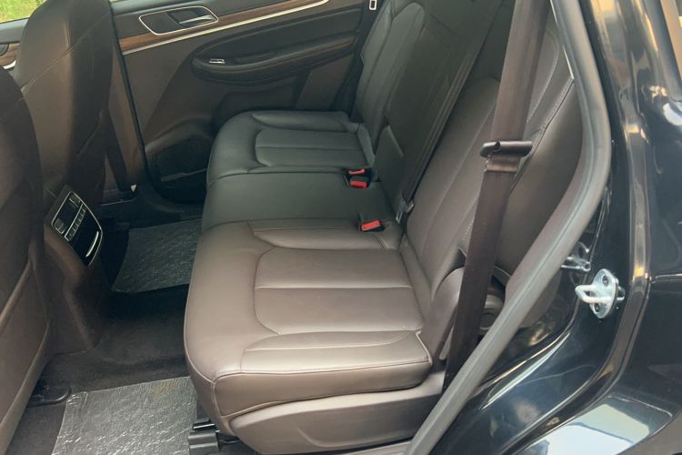 Used Roewe RX8 2018 30T Smart Connectivity Four-Wheel Drive Flagship Edition
