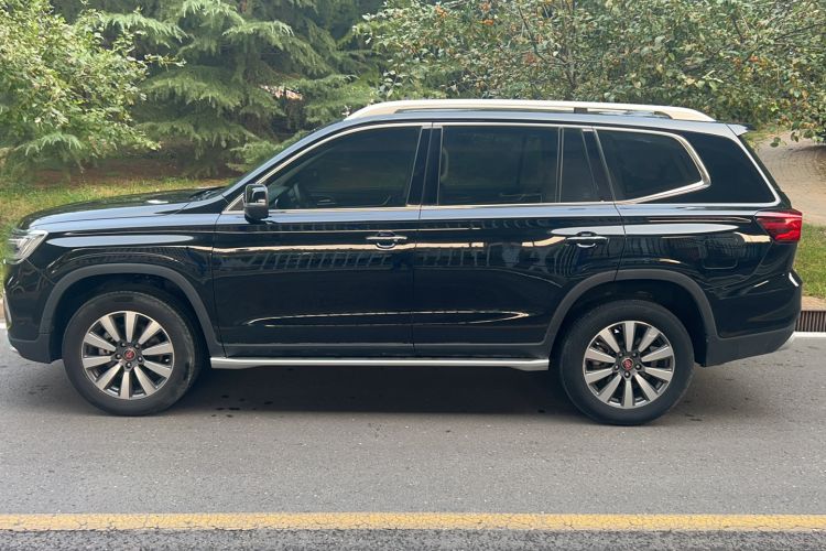 Used Roewe RX8 2018 30T Smart Connectivity Four-Wheel Drive Flagship Edition
