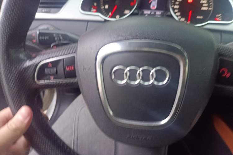 Used Audi A5 2010 2.0TFSI Cabriolet
