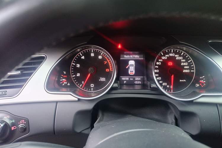 Used Audi A5 2010 2.0TFSI Cabriolet
