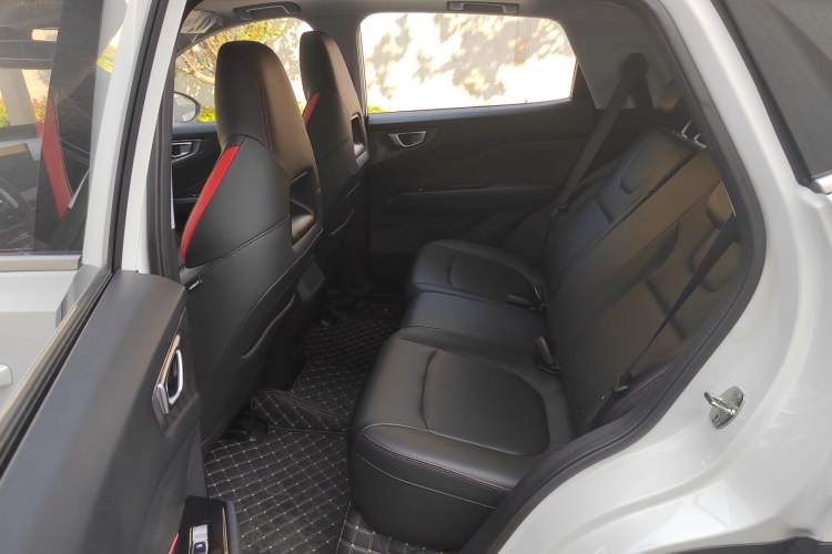 Used Wuling Alvez 2022 1.5T CVT Trendy & Cool Edition