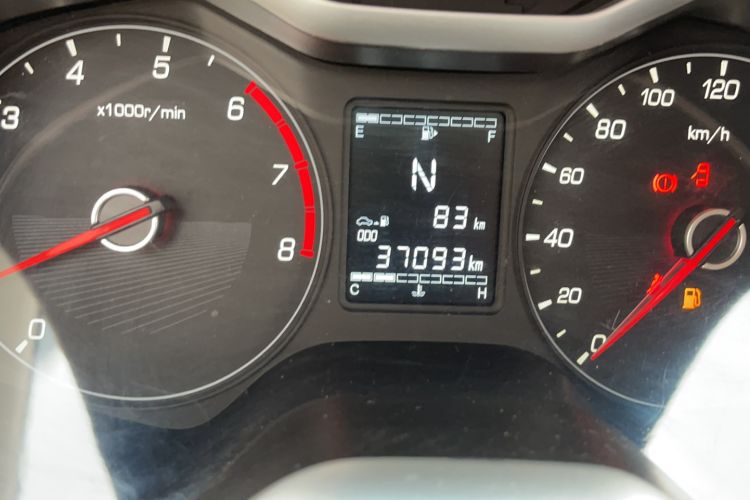 Used Baojun 310 2017 1.5L Automatic Fashion Model
