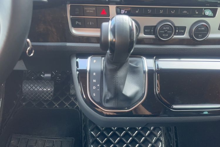 Used Volkswagen Multivan 2018 2.0 TSI 4x4 Prestige Edition 7-Seater