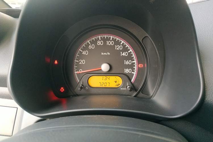 Used Suzuki Alto 2013 Revised Version 1.0L Manual Comfort Edition
