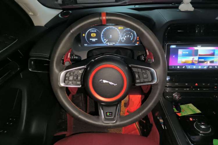 Used Jaguar F-PACE 2016 2.0T Two-Wheel-Drive R-Sport Sport Edition