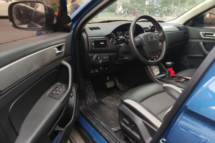 Used Qoros 5 2018 1.6T Automatic Prestige Model
