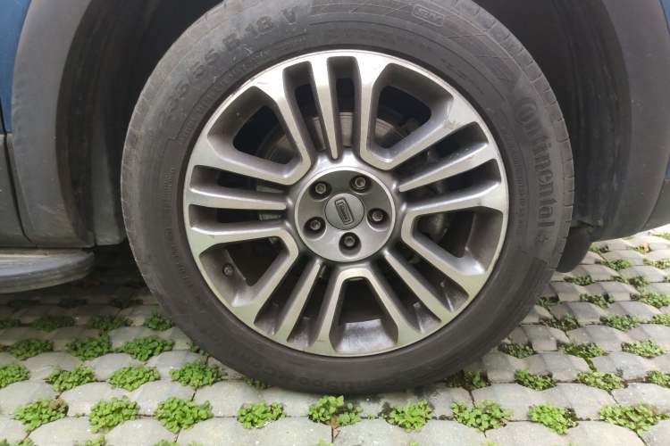 Used Qoros 5 2018 1.6T Automatic Prestige Model
