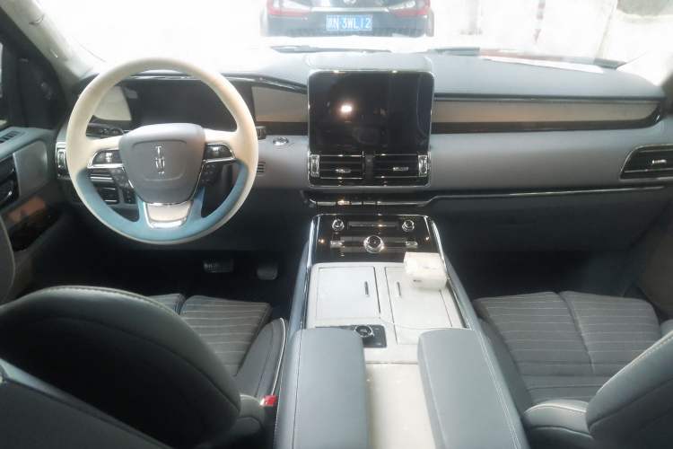 Used Lincoln Navigator 2020 3.5T Presidential Series
