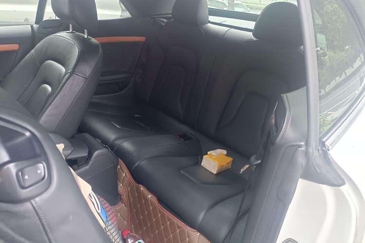 Used Audi A5 2010 2.0TFSI Cabriolet
