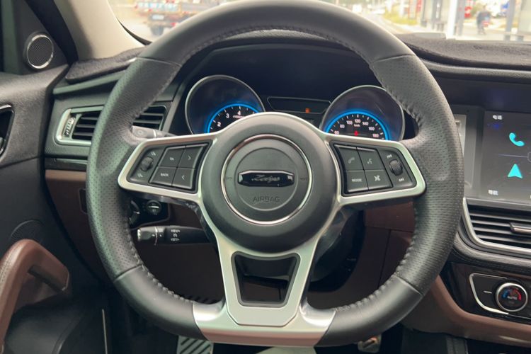 Used Zotye T600 Coupe 2017 1.5T Automatic Luxury Model Steering Wheel