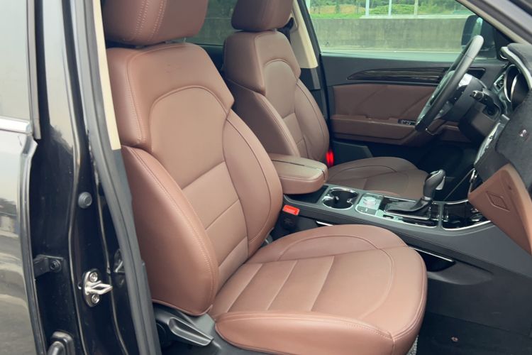 Used Zotye T600 Coupe 2017 1.5T Automatic Luxury Model Right Front Seat