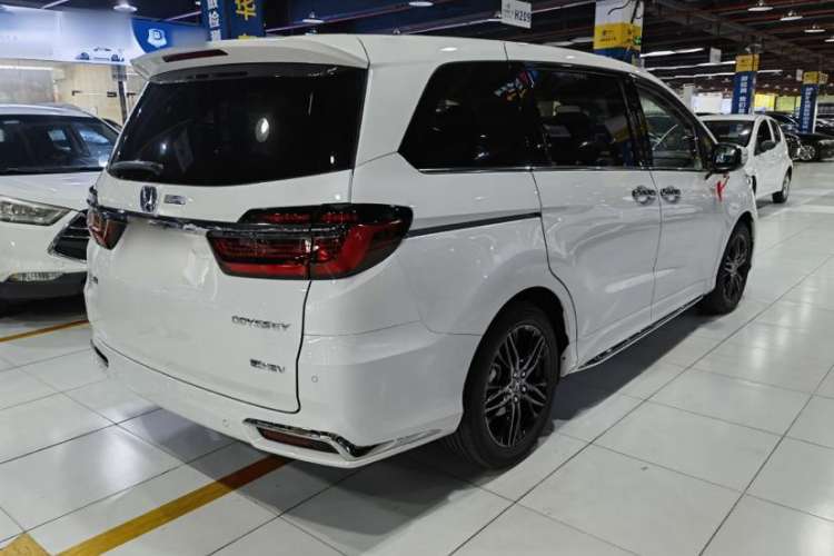Used Honda Odyssey 2024 2.0L eHEV Sharp·Luxury Edition