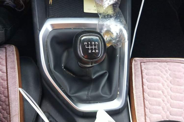 Used Baojun RM-5 2019 1.5T Manual Elite Version with 24-Hour Online Service 6 Seats
