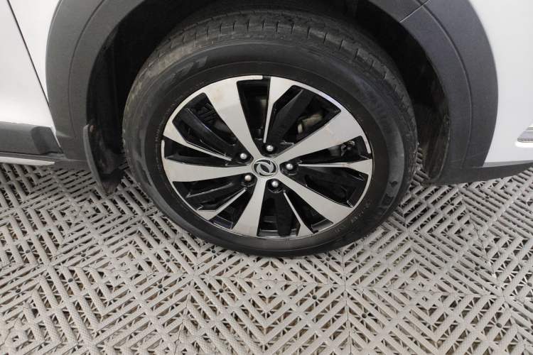 Used FORTHING Joyear X6 2017 Jingxiang Series 1.5T CVT Luxury Model
