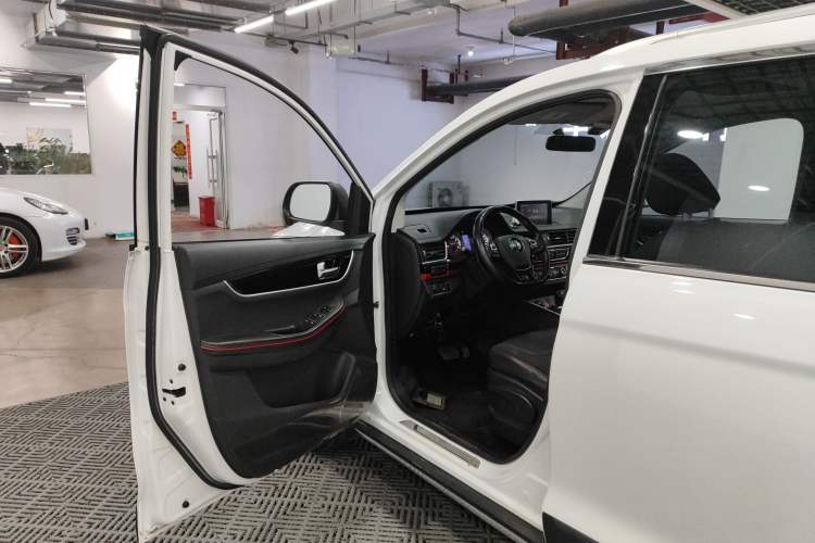 Used FORTHING Joyear X6 2017 Jingxiang Series 1.5T CVT Luxury Model
