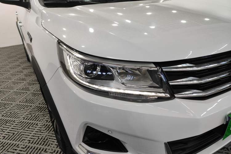 Used FORTHING Joyear X6 2017 Jingxiang Series 1.5T CVT Luxury Model
