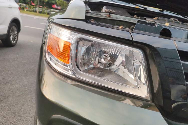 Used Leopaard Q6 2015 2.4L Manual 4x4 Excellence Edition
