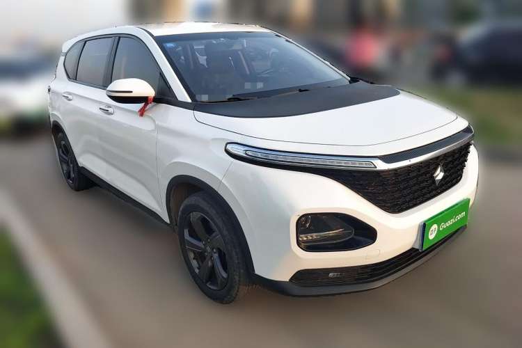 Used Baojun RM-5 2019 1.5T Manual Elite Version with 24-Hour Online Service 6 Seats

