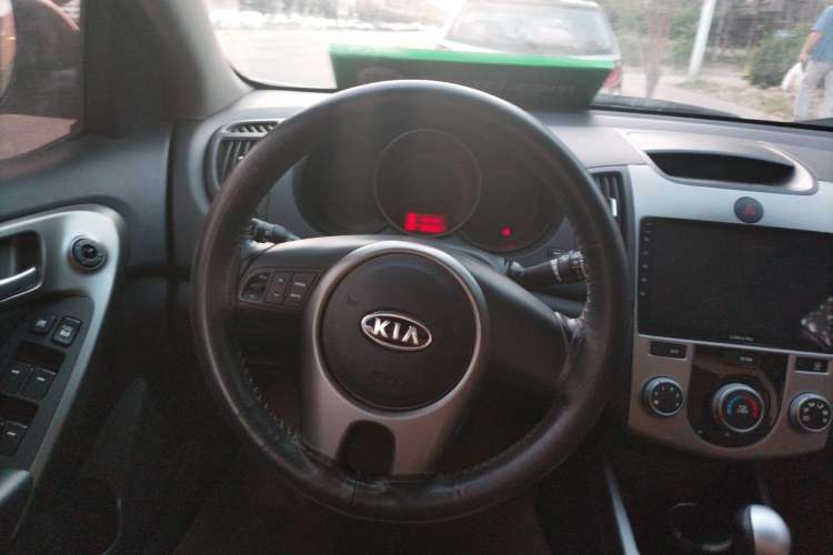 Used Kia Forte 2011 1.6L AT GLS