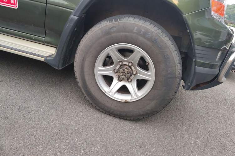 Used Leopaard Q6 2015 2.4L Manual 4x4 Excellence Edition
