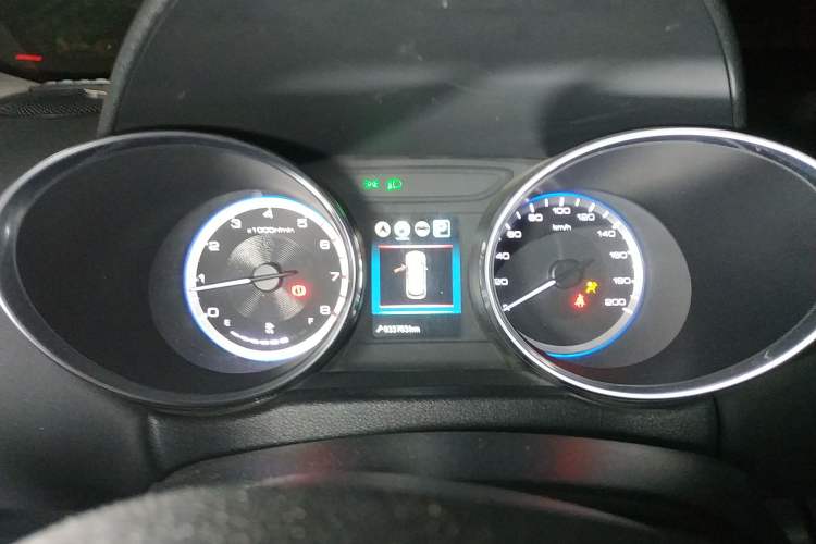 Used Dongfeng Aeolus AX4 2017 1.6L DCT Trendy Style
