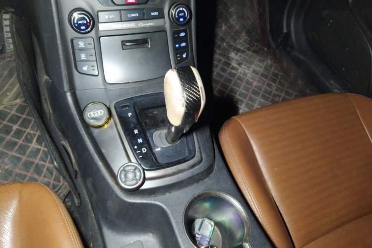 Used Hyundai Genesis Coupe 2012 2.0T Automatic Luxury Edition
