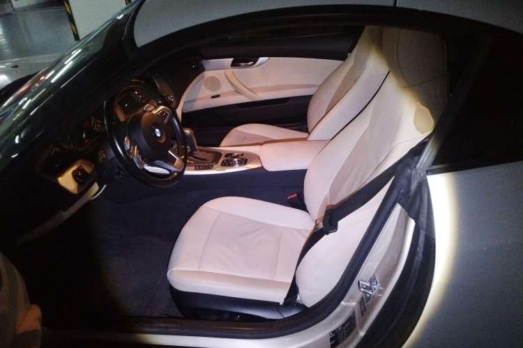 Used BMW Z4 2009 sDrive23i Leading Model