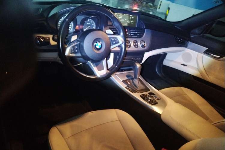 Used BMW Z4 2009 sDrive23i Leading Model