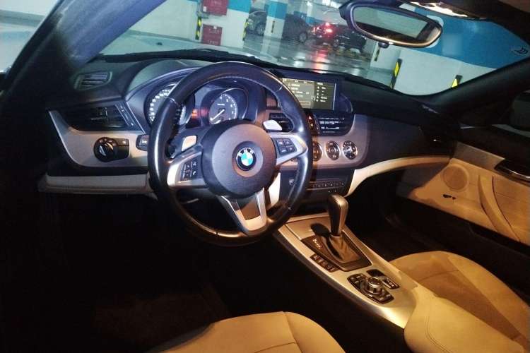 Used BMW Z4 2009 sDrive23i Leading Model