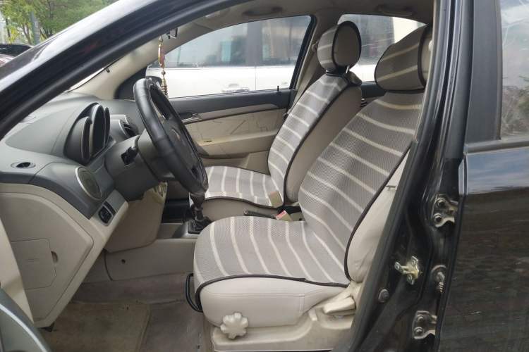 Used Chevrolet Lova 2010 1.4 MT Fengdu Version