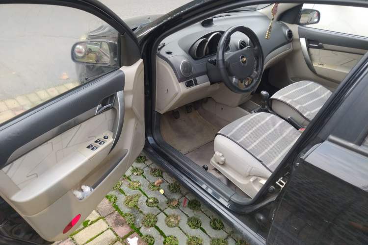 Used Chevrolet Lova 2010 1.4 MT Fengdu Version