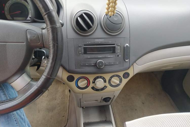 Used Chevrolet Lova 2010 1.4 MT Fengdu Version