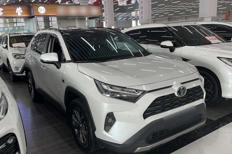 Used Toyota RAV4 2023 2.0L CVT Two-Wheel Drive 20th Anniversary Platinum Edition