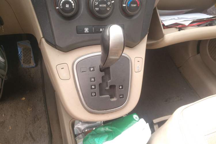 Used Kia  2007 2.0L 7-Seater Comfort Edition