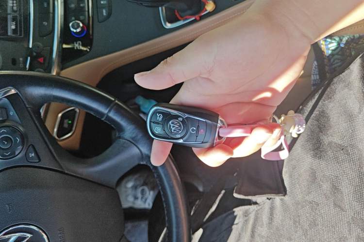 Used Buick LaCrosse 2016 20T Luxury Model
