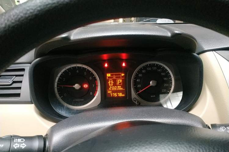 Used Venucia R50 2013 1.6L Automatic Fashion Edition